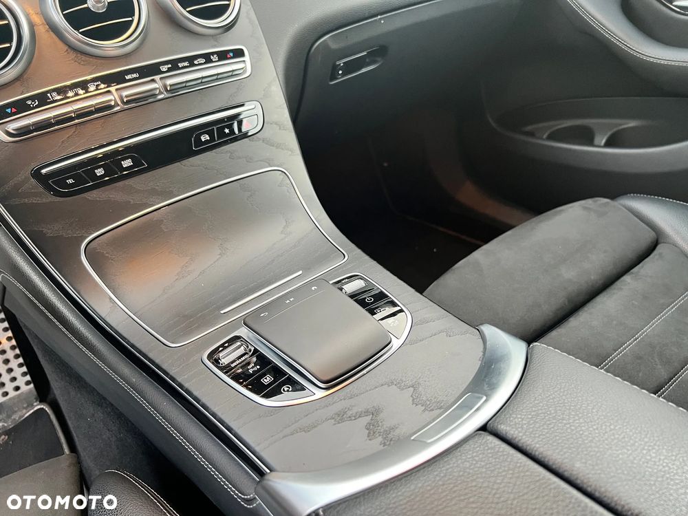 Mercedes-Benz GLC 220 d - 16