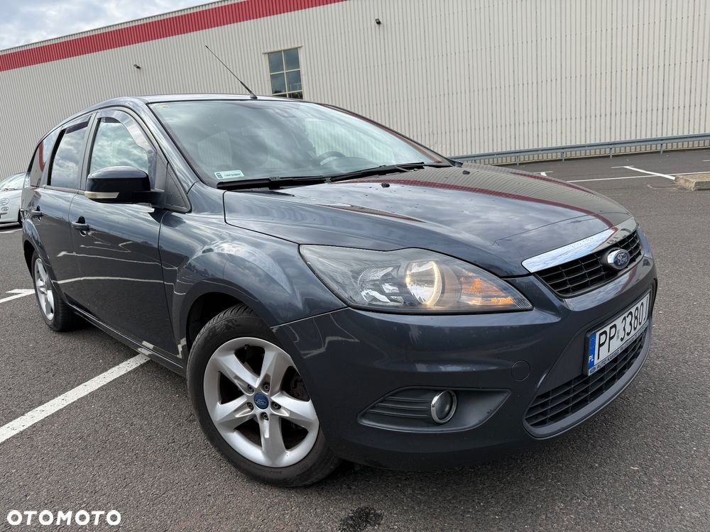 Ford Focus 1.6 Trend - 9