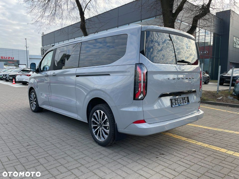 Ford Tourneo Custom - 3