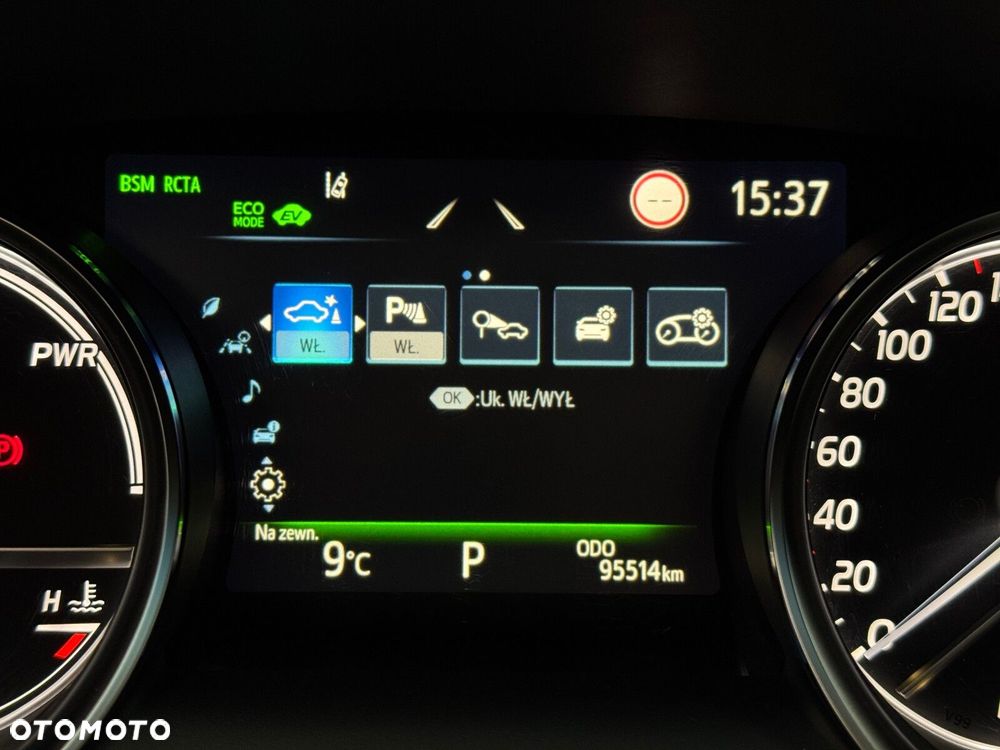 Toyota Camry 2.5 Hybrid Executive CVT - 37