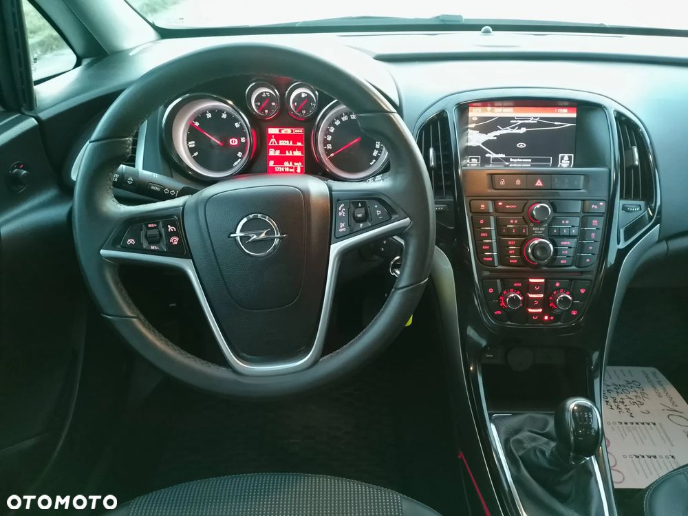 Opel Astra 1.6 CDTI DPF ecoFLEX TourerStart/Stop Exklusiv - 28