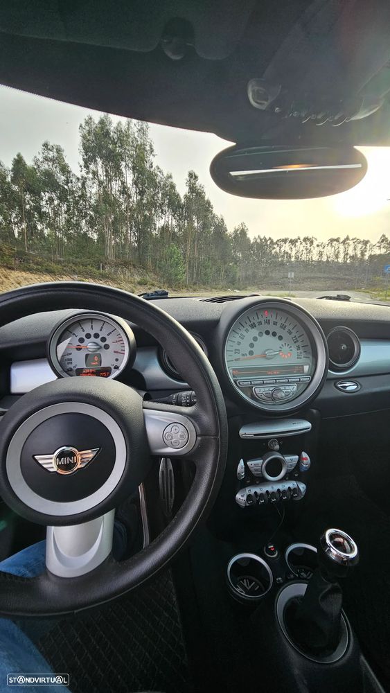 MINI 3 Portas John Cooper Works - 14