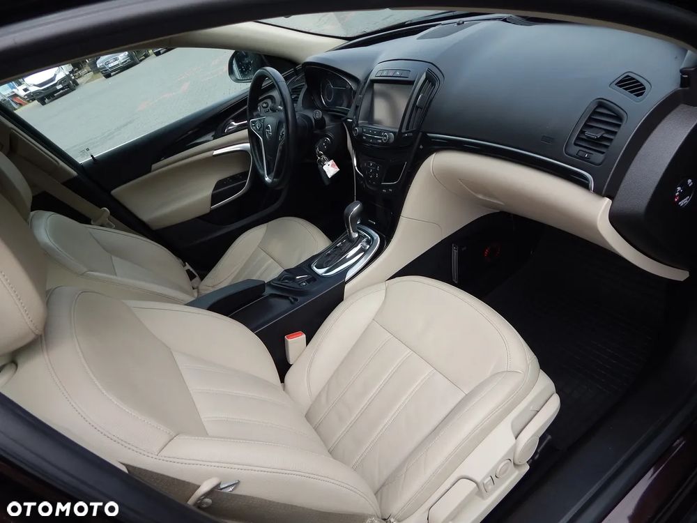 Opel Insignia 1.6 ECOTEC DI Turbo Touer Business Innovation - 13