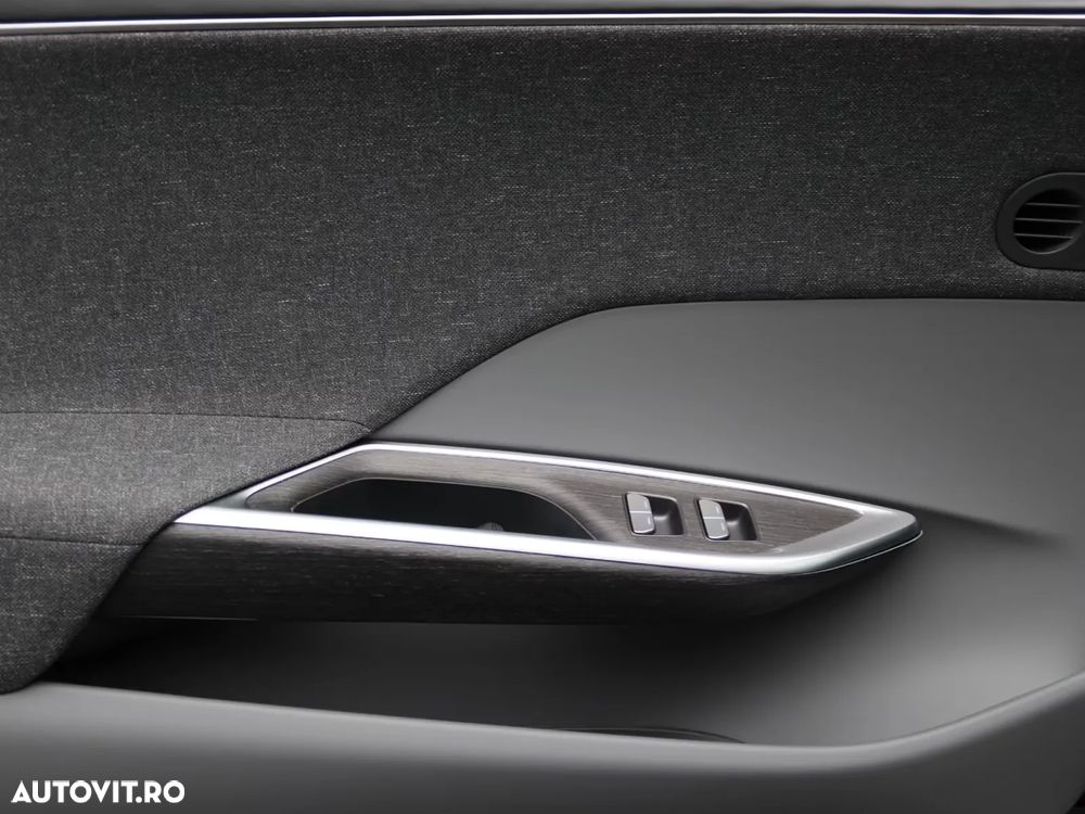Lucid Air AWD Pure - 12