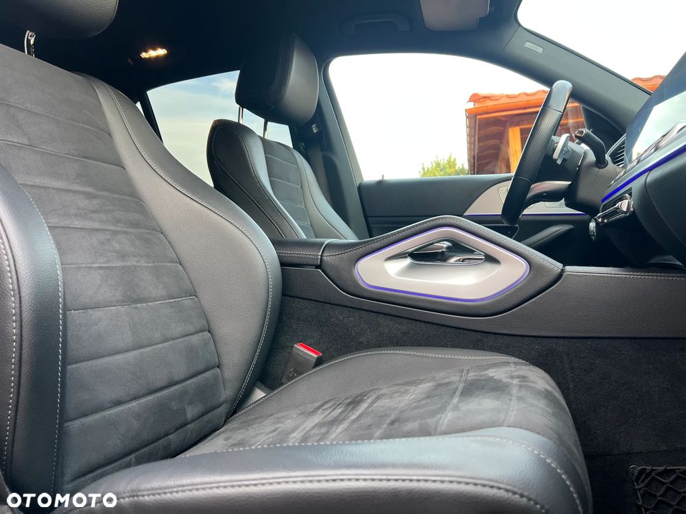 Mercedes-Benz GLE 300 d 4Matic 9G-TRONIC AMG Line - 39