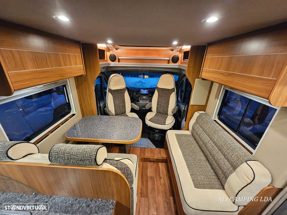 Dethleffs Globe4 LUXUS CHASSI AL-KO CAMA FRANCESA + BASCULANTE - 32