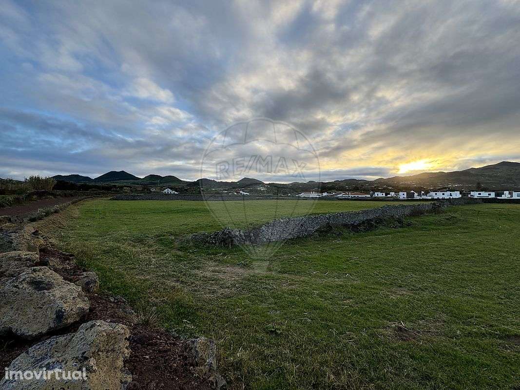 Terreno  para venda - Grande imagem: 2/9