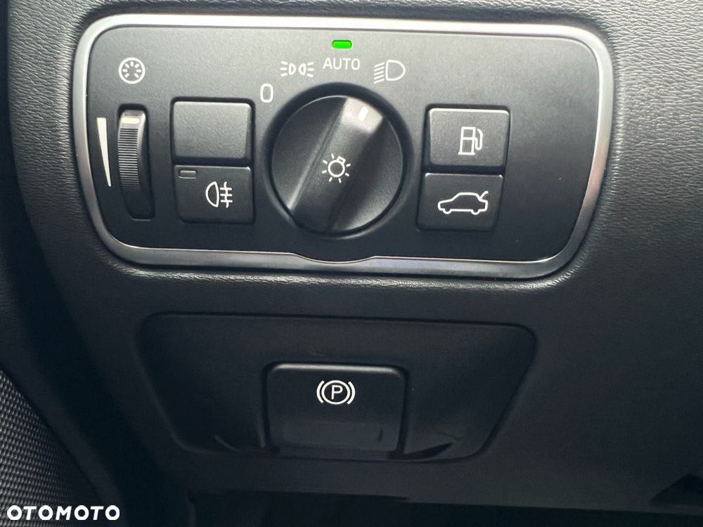Volvo XC 70 - 28