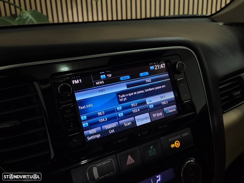 Mitsubishi Outlander 2.2 DI-D Instyle Navi - 8