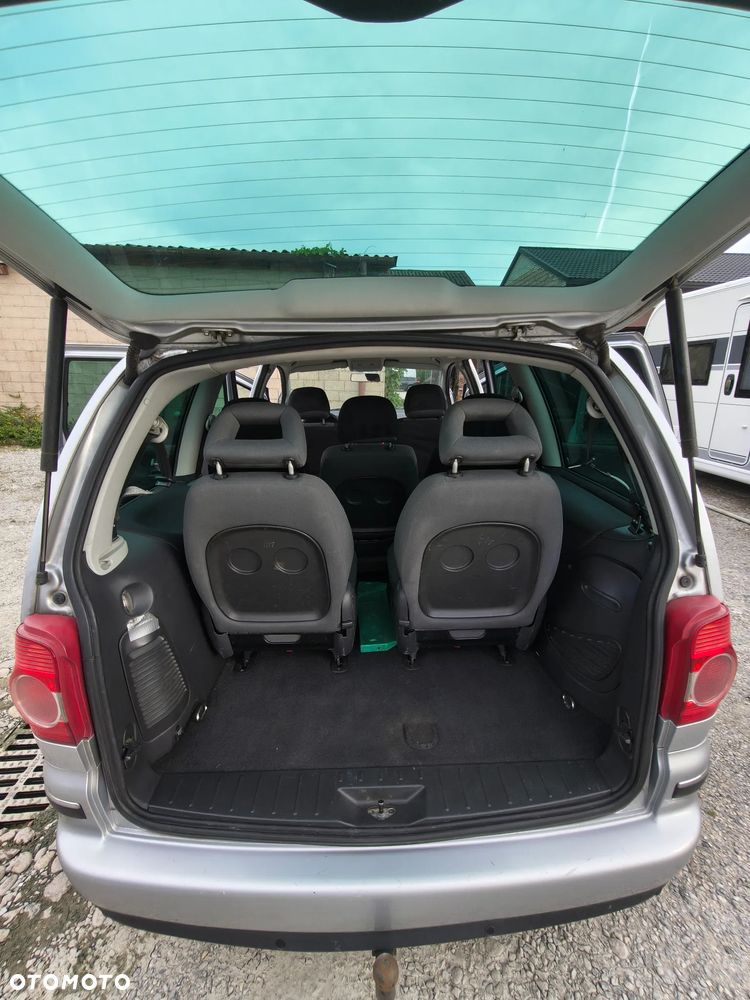 Volkswagen Sharan 2.0 TDI DPF United - 14