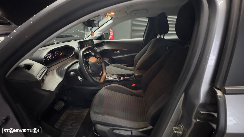 Peugeot e-208 E-Style - 7