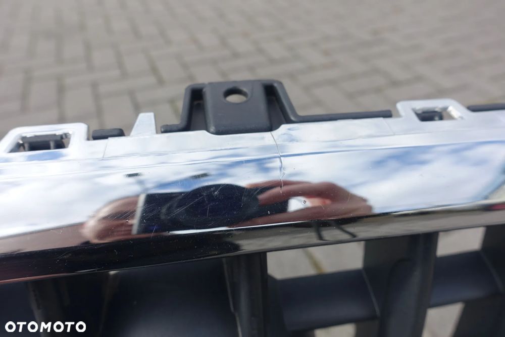 ATRAPA GRILL AUDI Q3 11-14r.  8U0853653H - 8