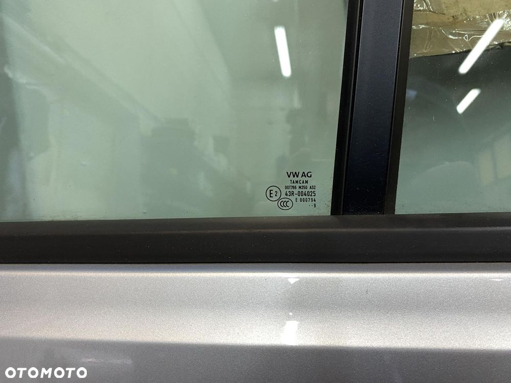 VW CRAFTER 2 MAN TGE 17- DRZWI PRZEDNIE LEWE SREBRNE PDC 7C0831311C - 6