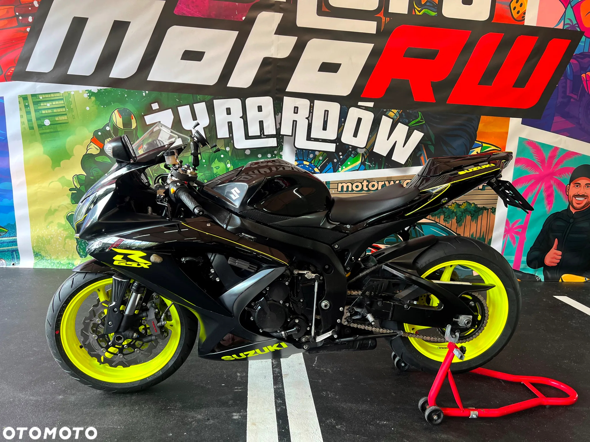 Suzuki GSX-R - 22