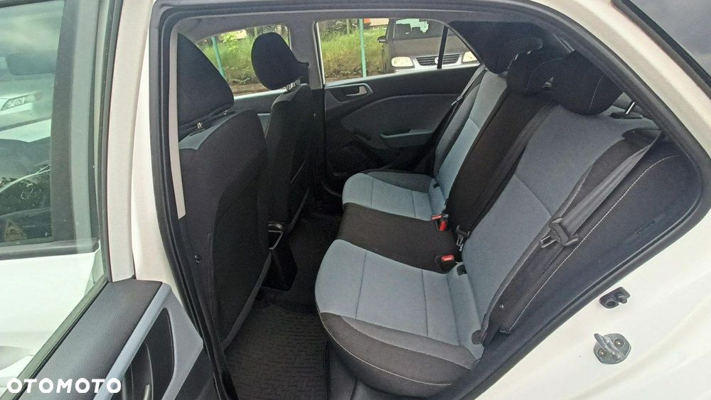Hyundai i20 1.2 Classic Plus - 4