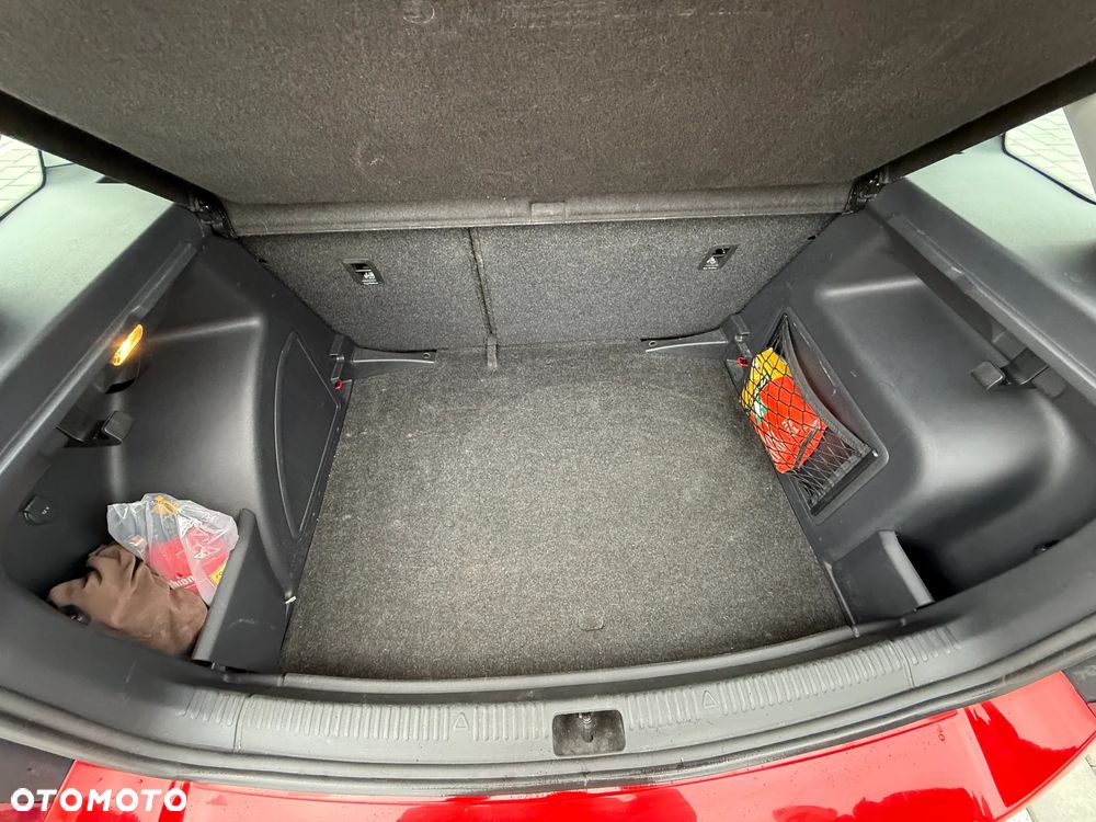 Skoda RAPID 1.4 TSI Style DSG - 9