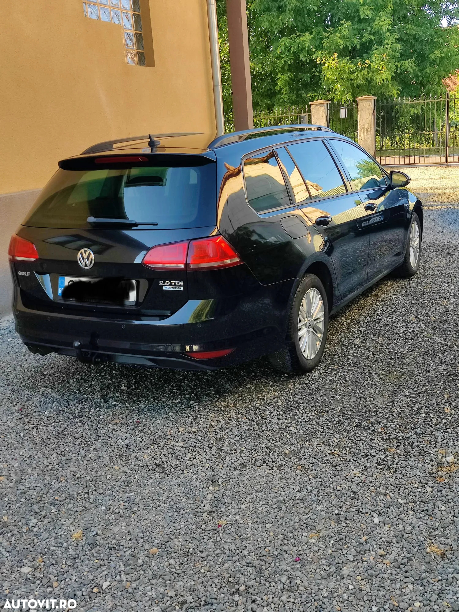 Volkswagen Golf 2.0 TDI BMT Comfortline - 3