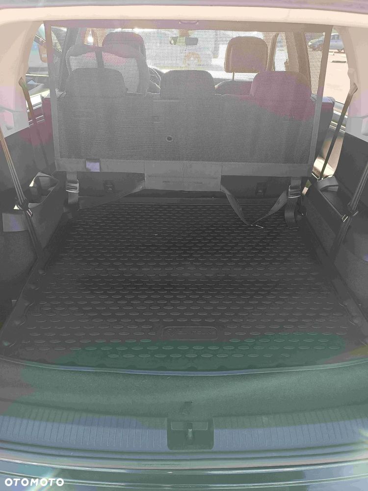 Volkswagen Tiguan Allspace - 12