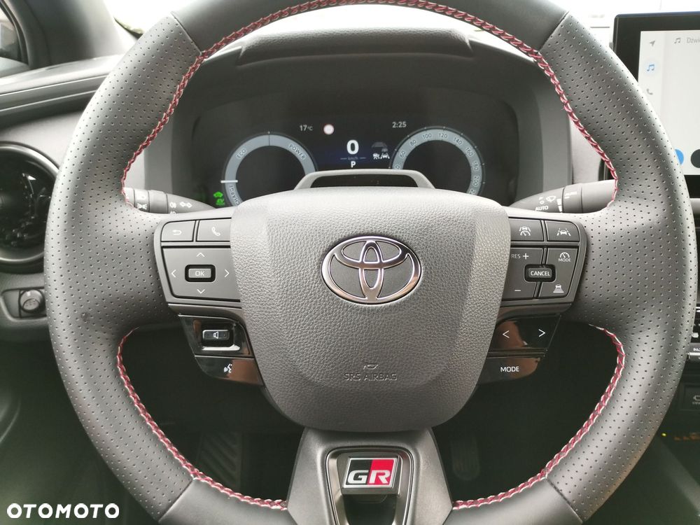 Toyota C-HR - 21