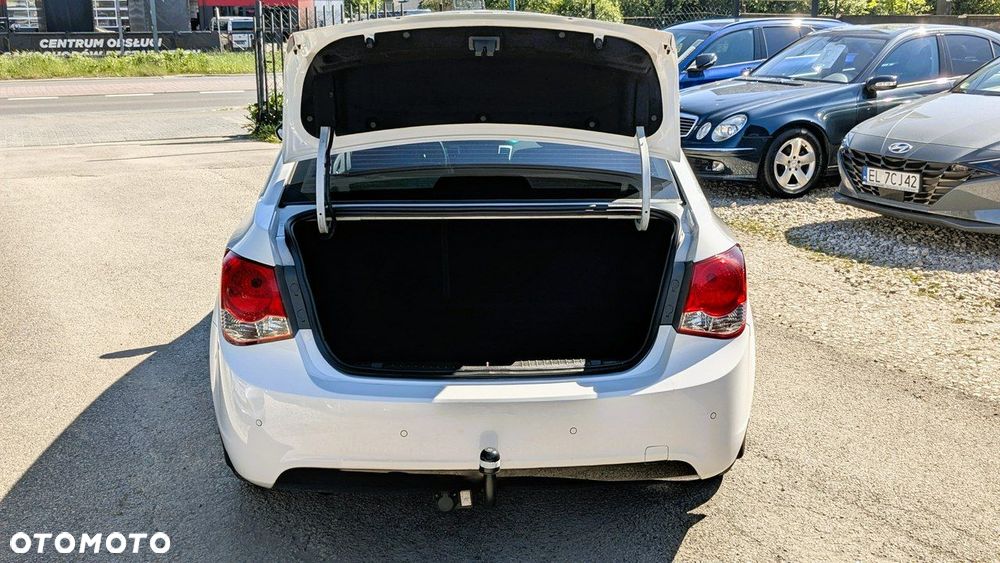 Chevrolet Cruze - 31