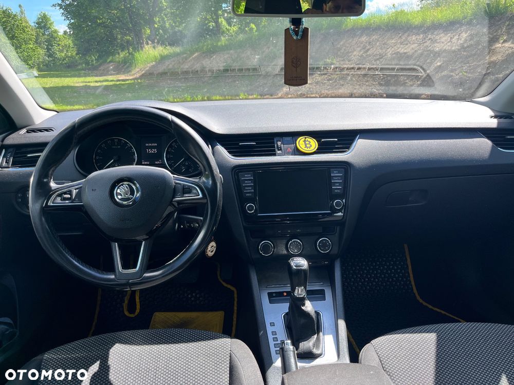 Skoda Octavia 2.0 TDI Joy DSG - 8