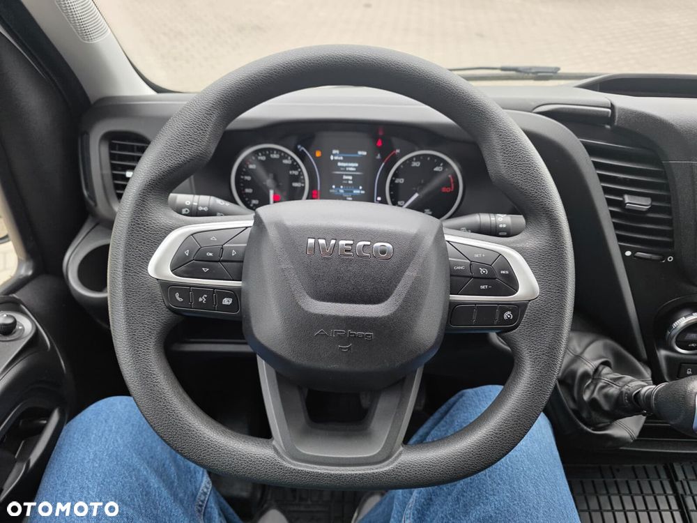 Iveco DAILY 35C16 Kontener z Winda 8ep Silnik 3L Bliźniaki - 6