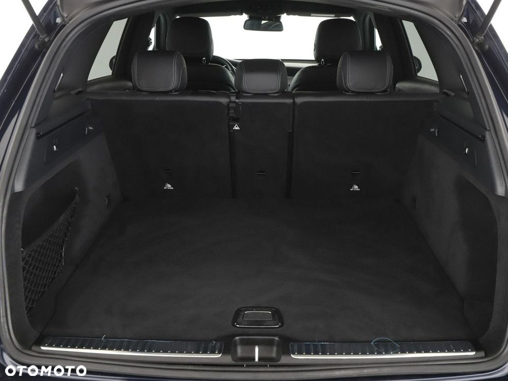 Mercedes-Benz GLC - 21