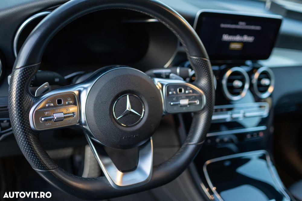 Mercedes-Benz GLC Coupe 300 e 4MATIC - 18