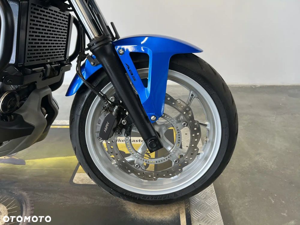 Honda NC - 19