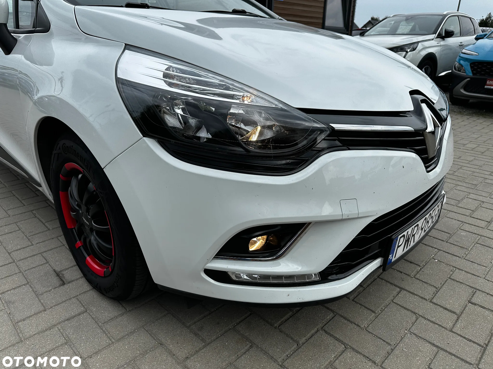 Renault Clio - 36