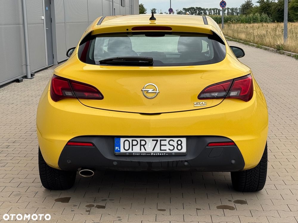 Opel Astra 1.6 Turbo Sport - 24