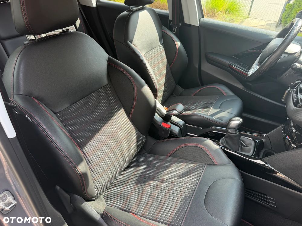 Peugeot 2008 - 24