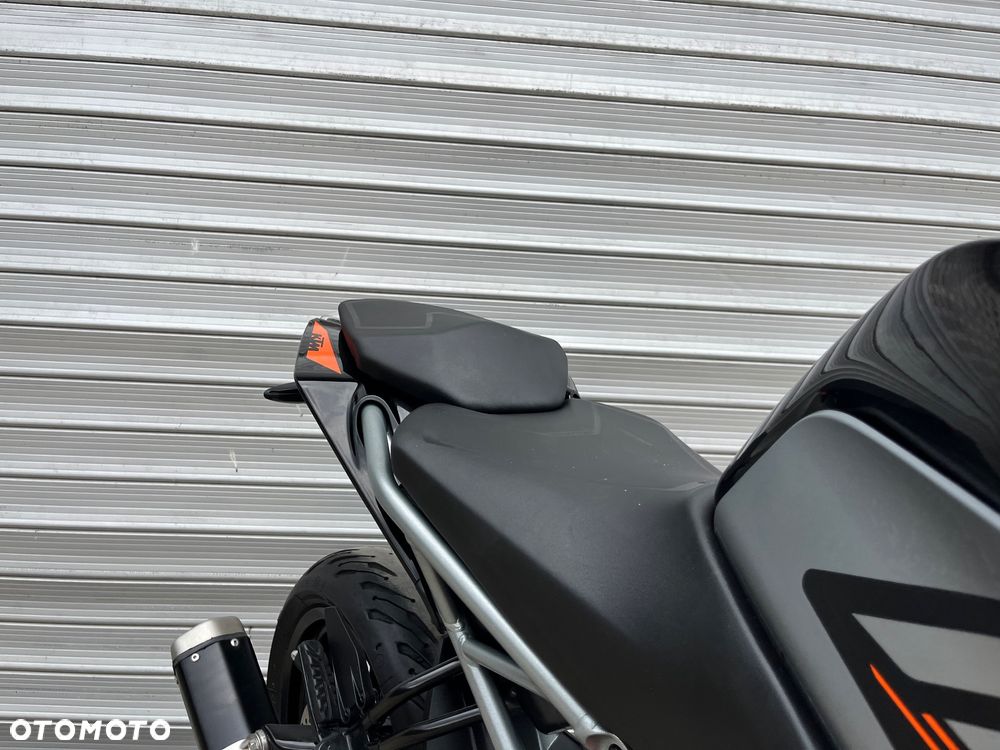 KTM Duke - 23