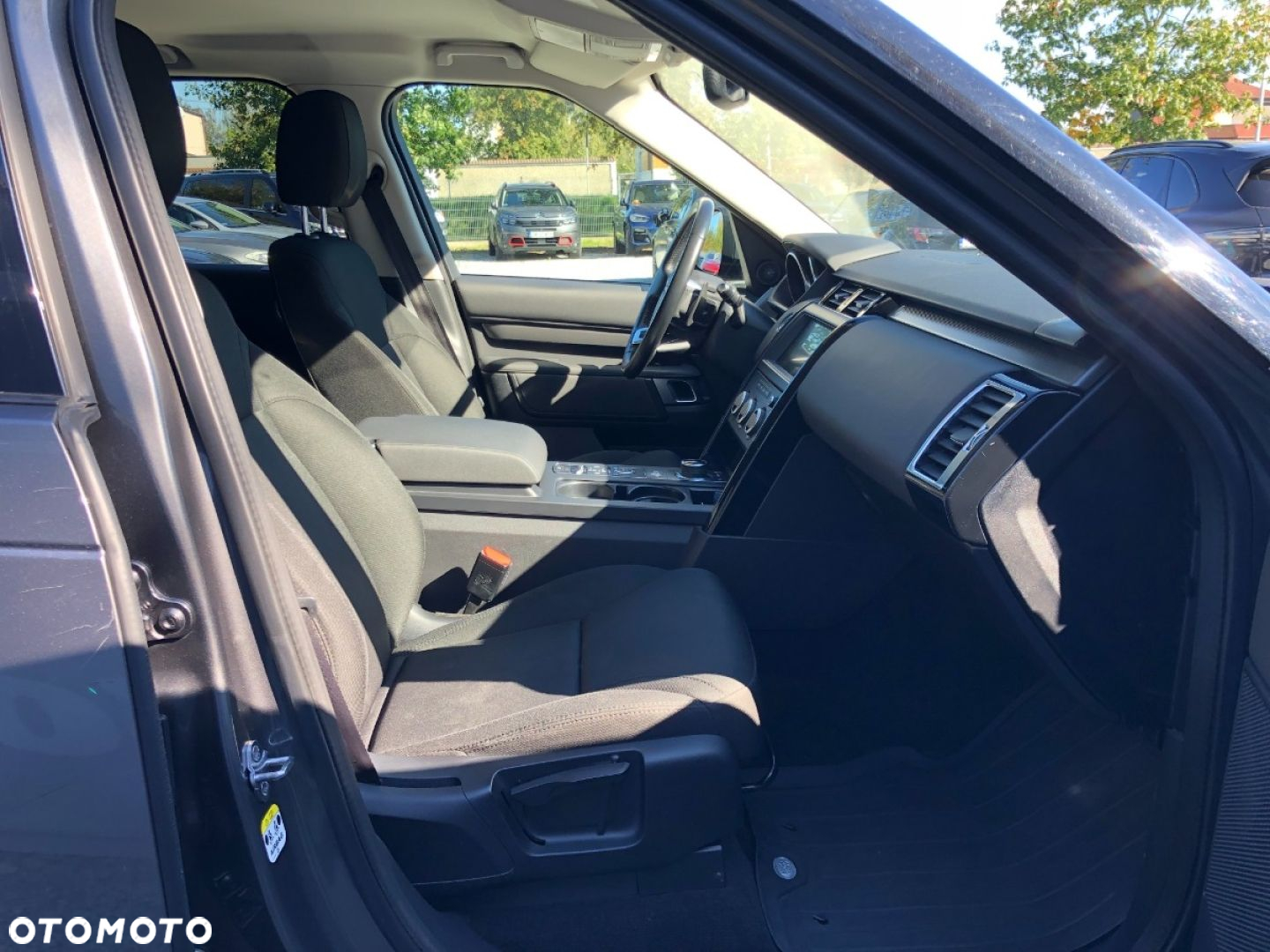 Land Rover Discovery V 2.0 SD4 SE - 35
