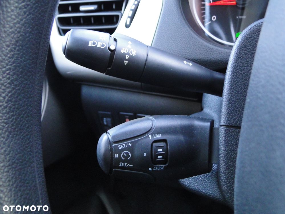 Citroën C-Elysée 1.2 PureTech Attraction - 21