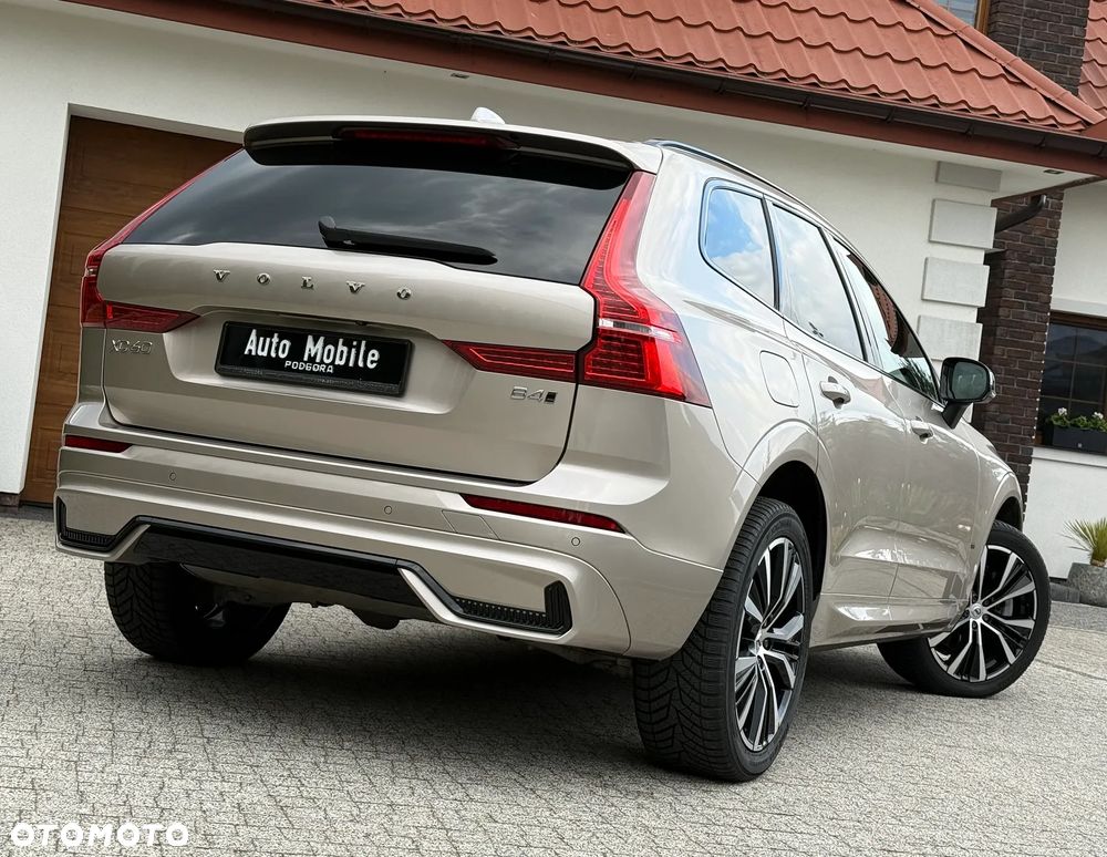 Volvo XC 60 B4 D AWD Plus Dark - 5