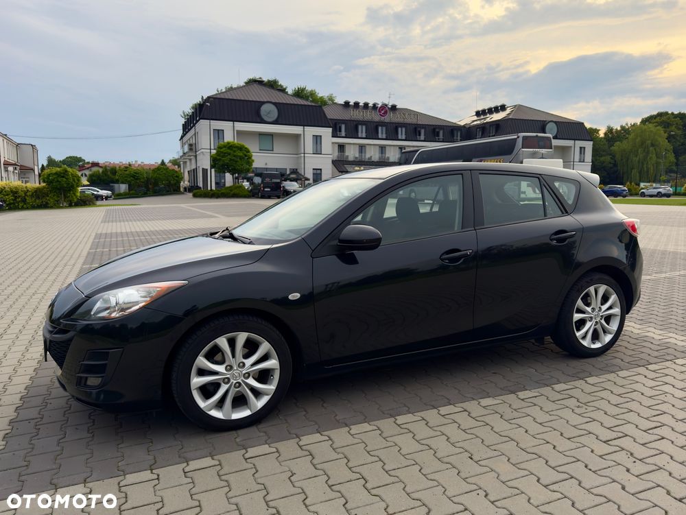 Mazda 3 1.6 Exclusive + - 8