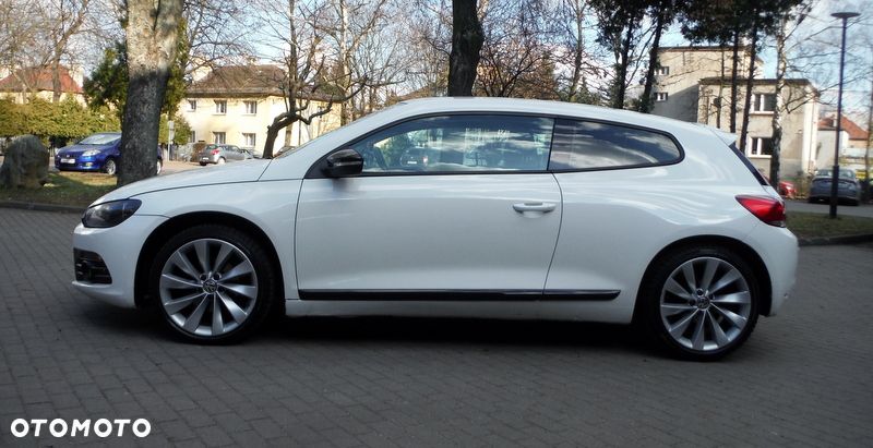 Volkswagen Scirocco 2.0 TDI Blue Motion Technologie Edition - 8