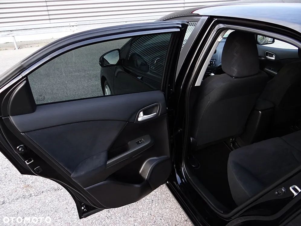 Honda Civic 1.8 Executive - 36