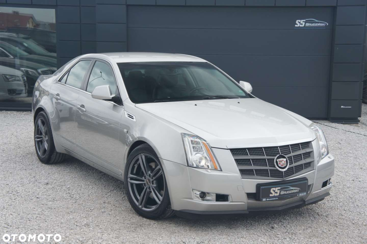 Cadillac CTS - 2