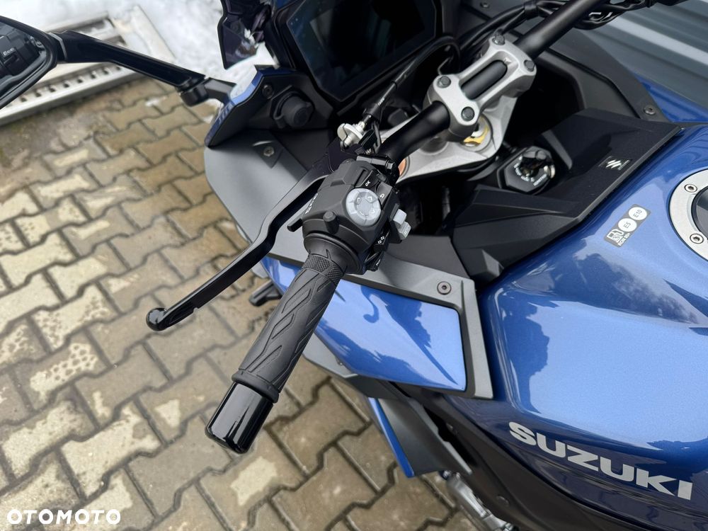 Suzuki GSX - 9
