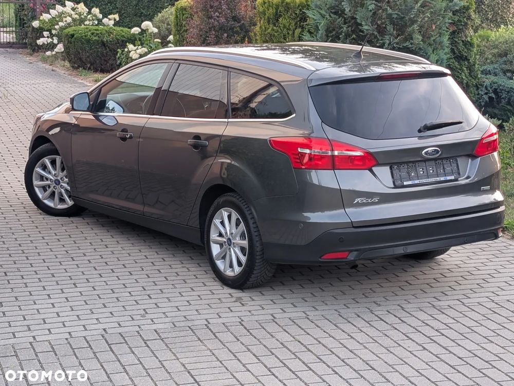 Ford Focus - 10
