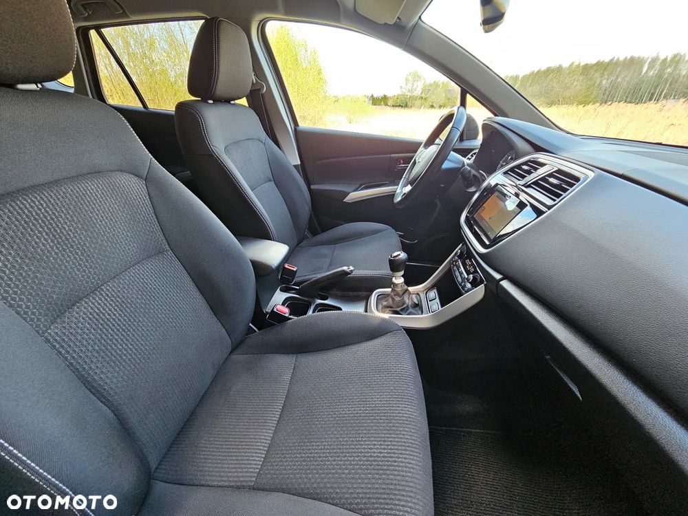 Suzuki SX4 S-Cross 1.4 Boosterjet Hybrid Comfort - 32