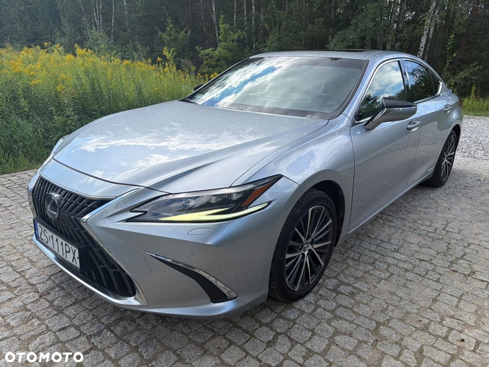 Lexus ES 300h Prestige - 3