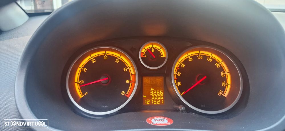 Opel Corsa 1.4 16V Color Edition - 22