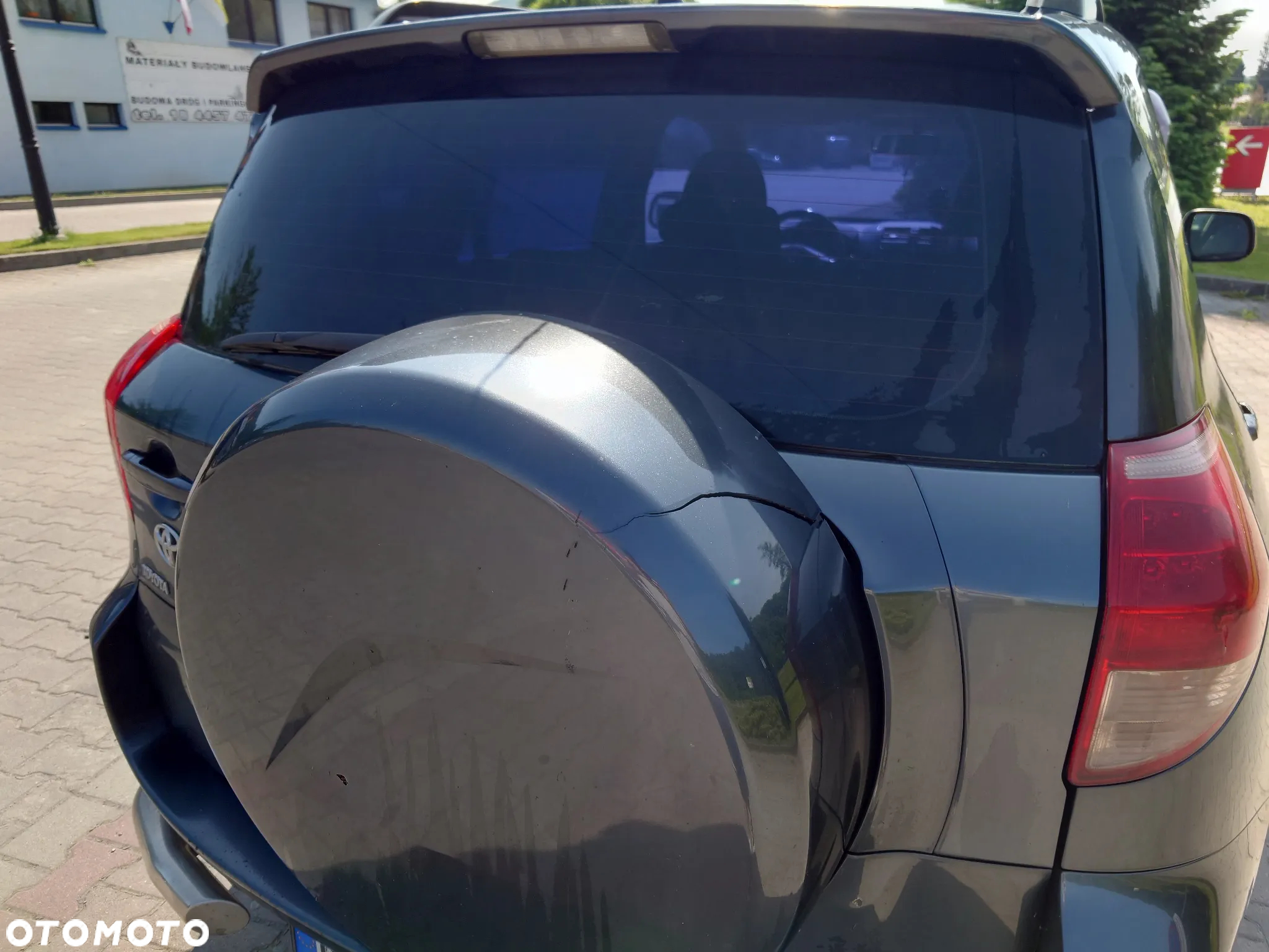 Toyota RAV4 - 8