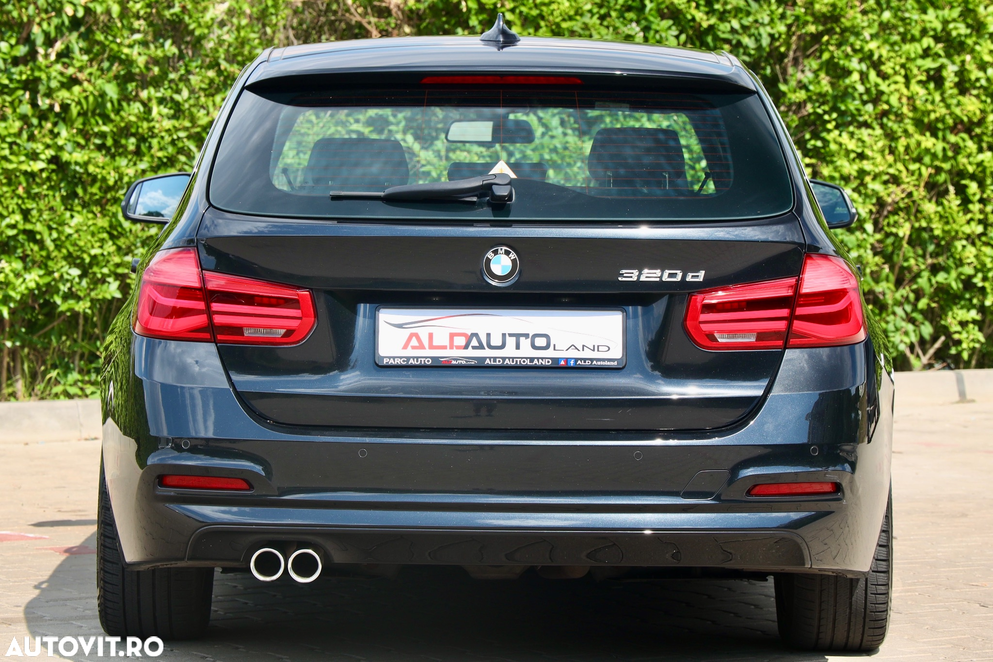 BMW Seria 3 320d Efficient Dynamic Edition Aut. - 38