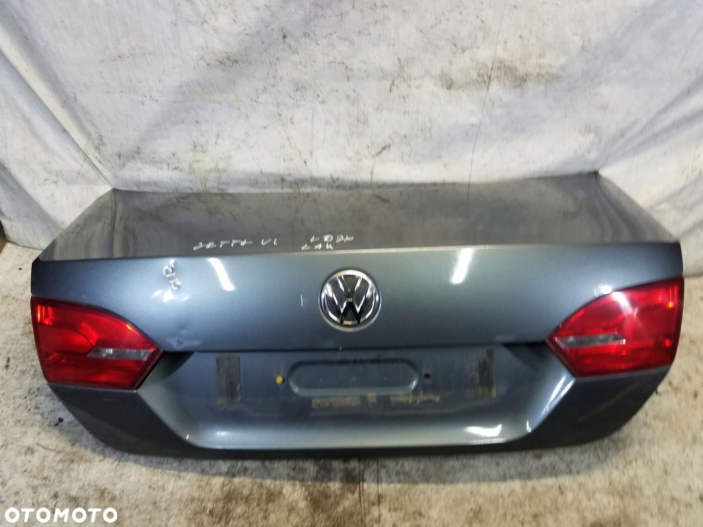 KLAPA BAGAŻNIKA TYŁ VW JETTA VI KOD LD7X - 1