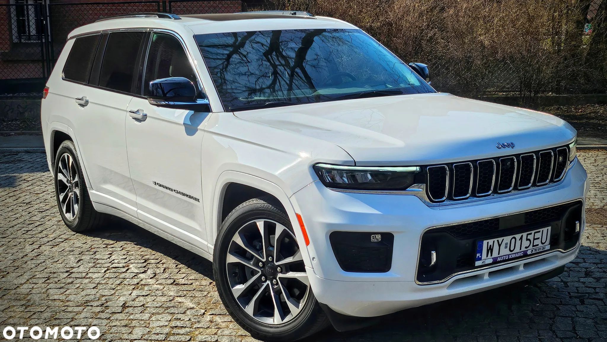 Jeep Grand Cherokee - 1
