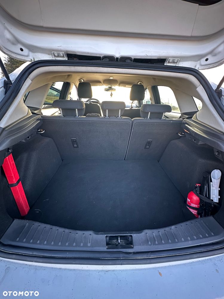 Ford Focus 1.0 EcoBoost Ambiente - 27